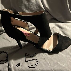 Black heels new